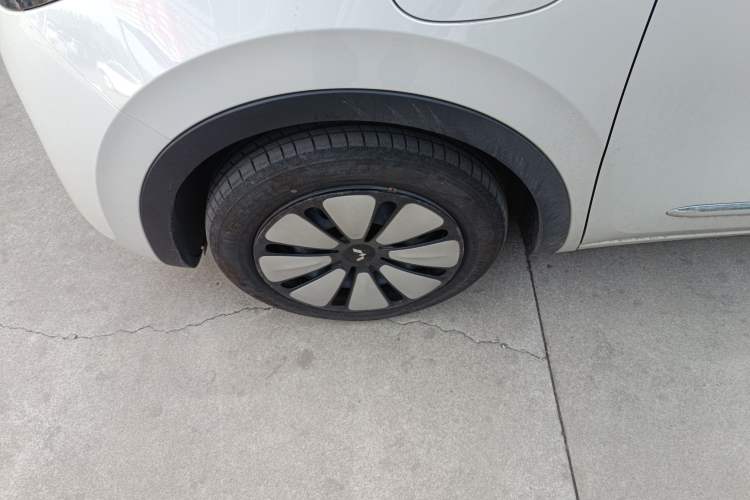 Used Wuling Bingo 2024 333 km Enjoyment Version Left Front Wheel Hub