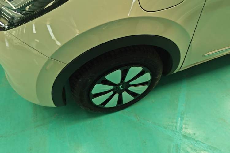 Used Wuling Bingo 2024 333 km Enjoyment Version Left Front Wheel Hub
