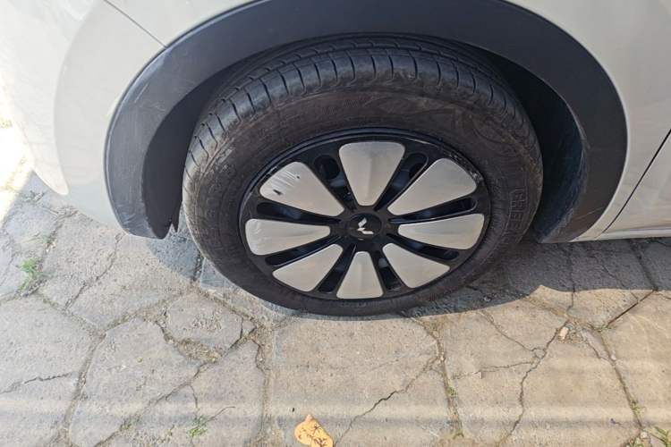Used Wuling Bingo 2024 333 km Enjoyment Version Left Front Wheel Hub