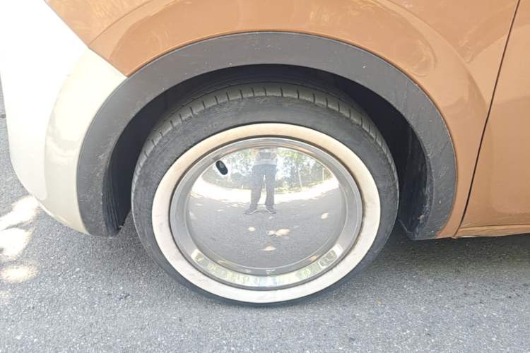 Used Wuling Bingo 2024 333 km Enjoyment Version Left Front Wheel Hub