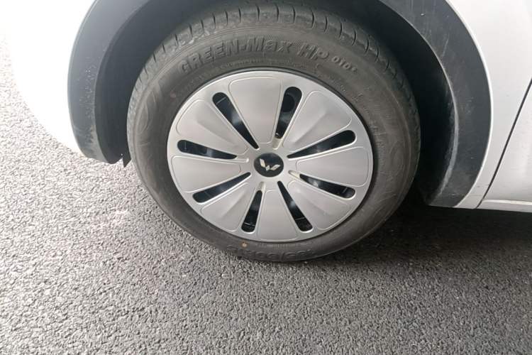 Used Wuling Bingo 2024 203km Light Edition Left Front Wheel Hub