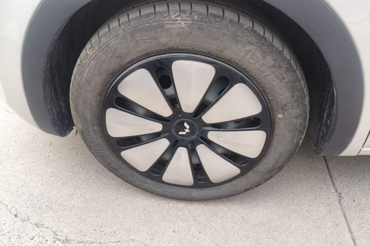 Used Wuling Bingo 2024 333 km Enjoyment Version Left Front Wheel Hub