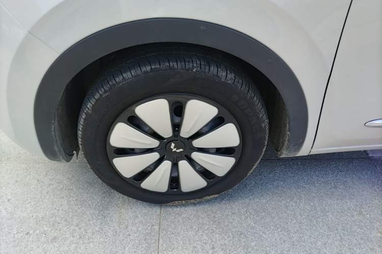 Used Wuling Bingo 2024 333 km Enjoyment Version Left Front Wheel Hub