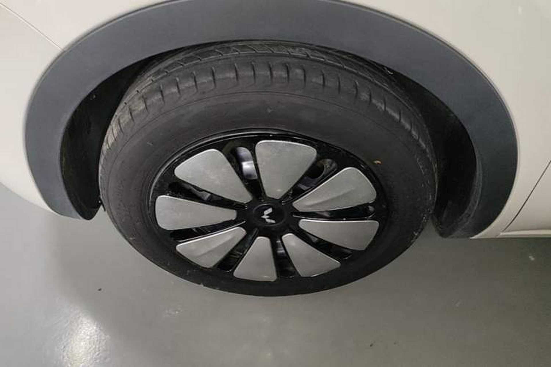 Used Wuling Bingo 2024 333 km Enjoyment Version Left Front Wheel Hub