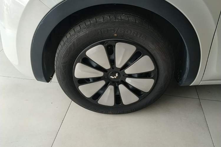 Used Wuling Bingo 2024 333 km Enjoyment Version Left Front Wheel Hub