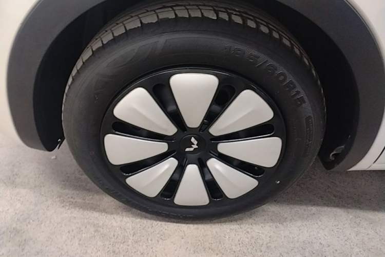 Used Wuling Bingo 2024 333 km Enjoyment Version Left Front Wheel Hub
