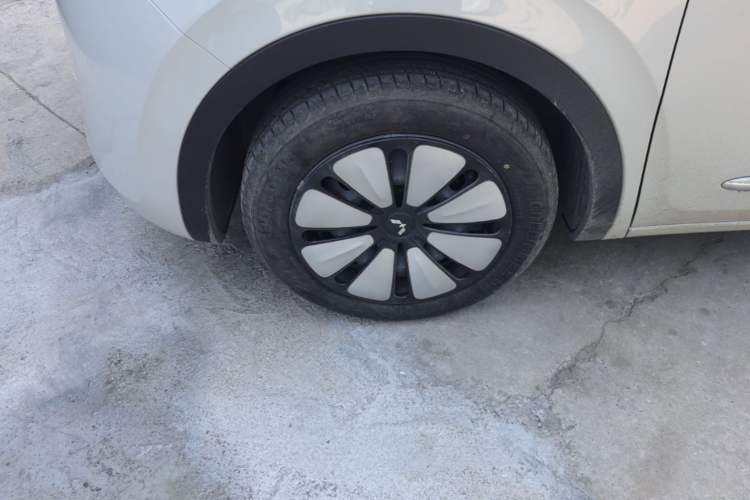 Used Wuling Bingo 2024 333 km Enjoyment Version Left Front Wheel Hub