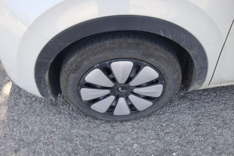 Used Wuling Bingo 2024 333 km Enjoyment Version Left Front Wheel Hub
