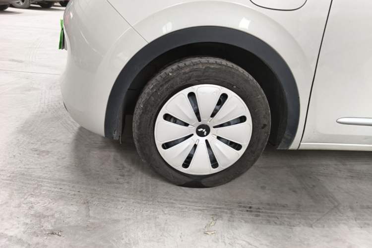 Used Wuling Bingo 2024 203km Light Edition Left Front Wheel Hub