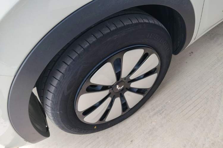 Used Wuling Bingo 2024 333 km Enjoyment Version Left Front Wheel Hub