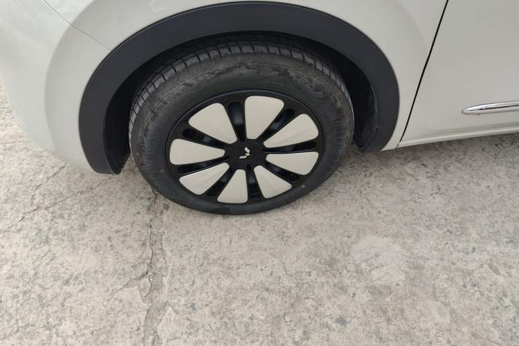 Used Wuling Bingo 2024 333 km Enjoyment Version Left Front Wheel Hub