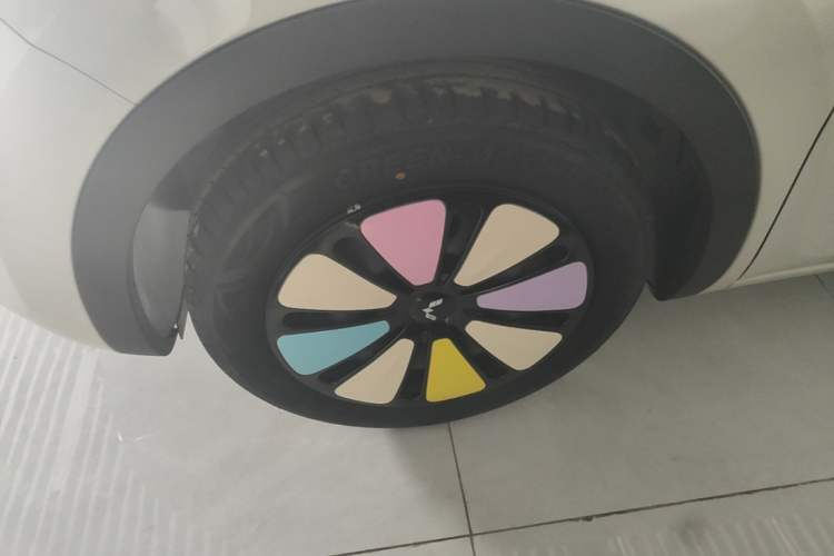 Used Wuling Bingo 2024 333 km Enjoyment Version Left Front Wheel Hub