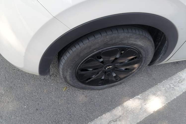 Used Wuling Bingo 2024 333 km Enjoyment Version Left Front Wheel Hub