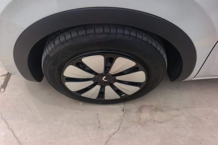 Used Wuling Bingo 2024 333 km Enjoyment Version Left Front Wheel Hub