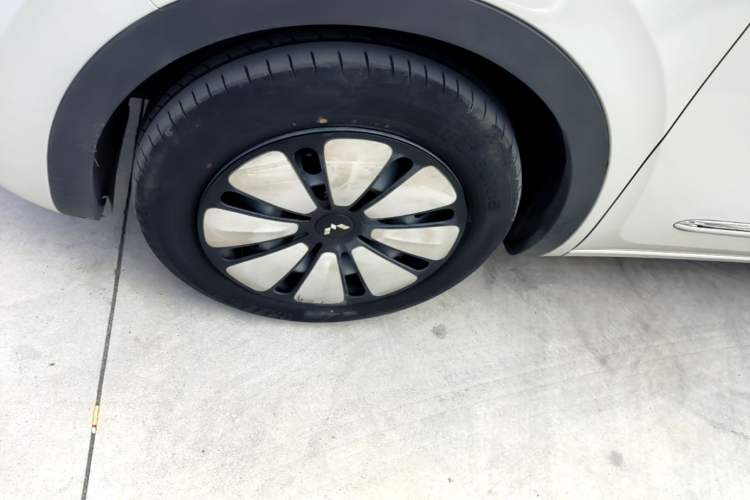 Used Wuling Bingo 2024 333 km Enjoyment Version Left Front Wheel Hub