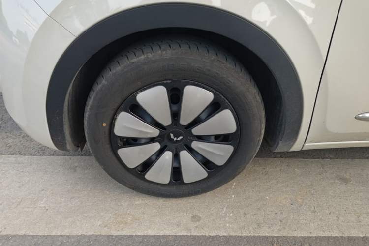 Used Wuling Bingo 2024 333 km Enjoyment Version Left Front Wheel Hub
