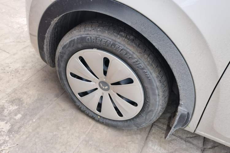 Used Wuling Bingo 2024 203km Light Edition Left Front Wheel Hub