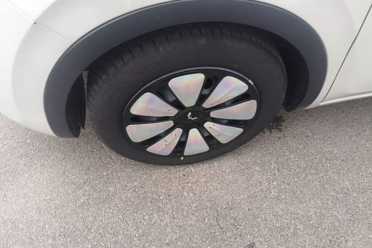 Used Wuling Bingo 2024 333 km Enjoyment Version Left Front Wheel Hub