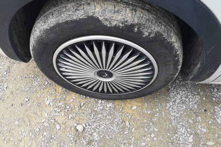 Used Wuling Bingo 2024 203km Light Edition Left Front Wheel Hub