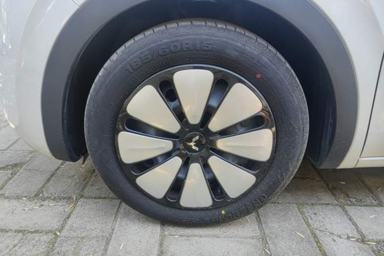 Used Wuling Bingo 2024 333 km Enjoyment Version Left Front Wheel Hub