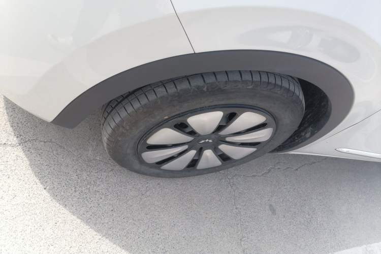 Used Wuling Bingo 2024 333 km Enjoyment Version Left Front Wheel Hub
