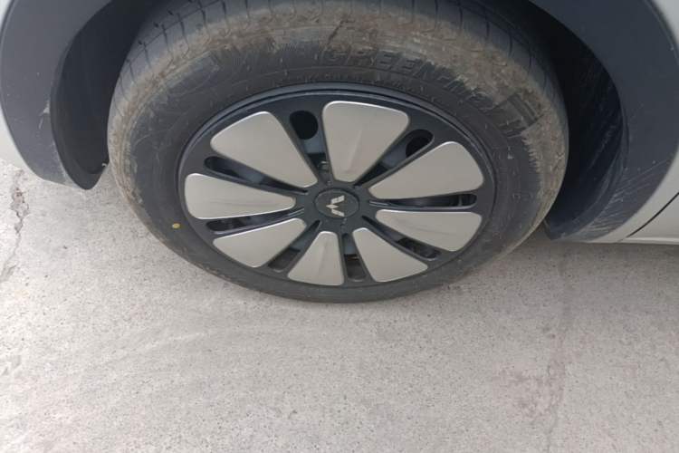 Used Wuling Bingo 2024 333 km Enjoyment Version Left Front Wheel Hub