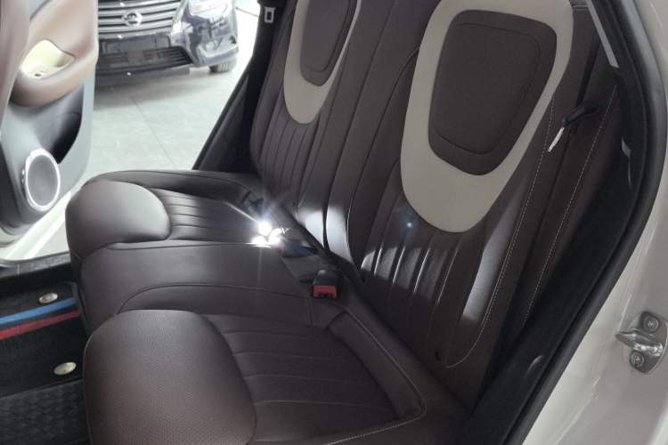Used Wuling Bingo 2024 333 km Enjoyment Version Left Rear Seat