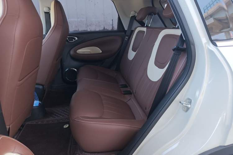 Used Wuling Bingo 2024 333 km Enjoyment Version Left Rear Seat