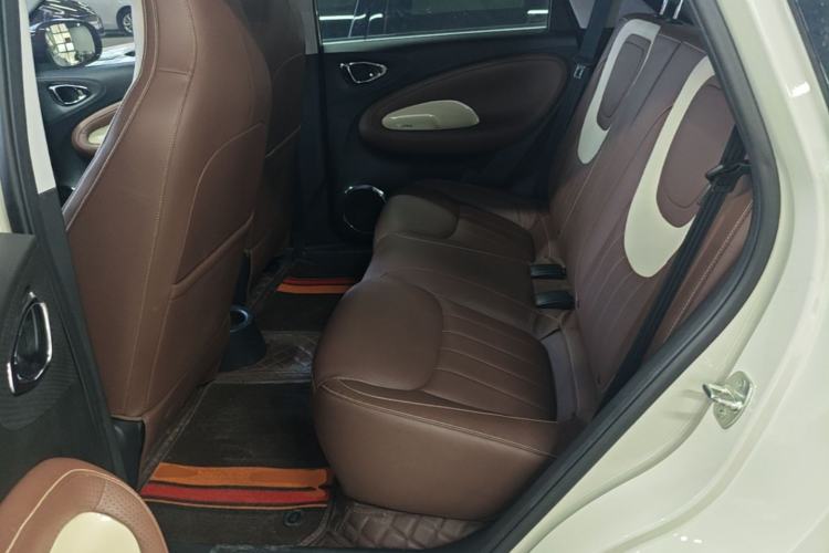 Used Wuling Bingo 2024 333 km Enjoyment Version Left Rear Seat
