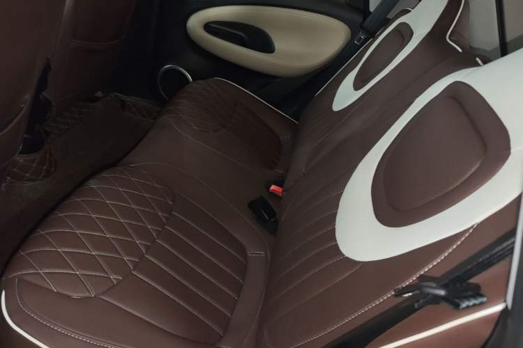 Used Wuling Bingo 2024 203km Light Edition Left Rear Seat