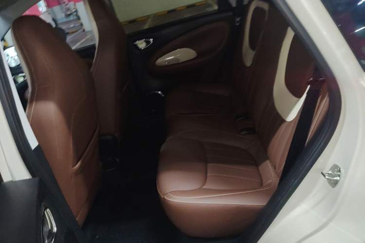 Used Wuling Bingo 2024 333 km Enjoyment Version Left Rear Seat