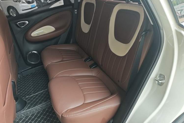 Used Wuling Bingo 2024 333 km Enjoyment Version Left Rear Seat