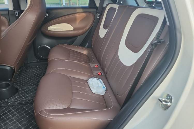 Used Wuling Bingo 2024 333 km Enjoyment Version Left Rear Seat