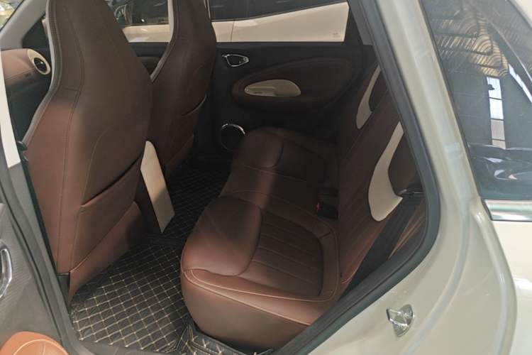 Used Wuling Bingo 2024 333 km Enjoyment Version Left Rear Seat