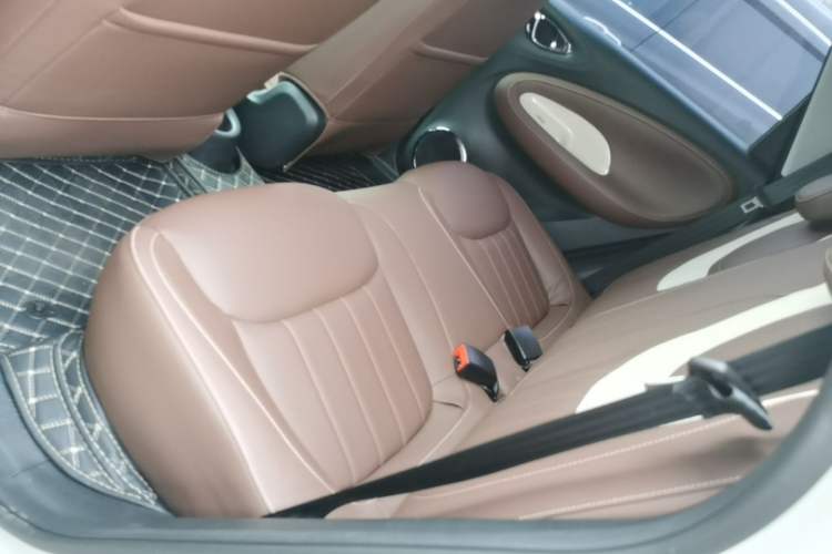 Used Wuling Bingo 2024 333 km Enjoyment Version Left Rear Seat