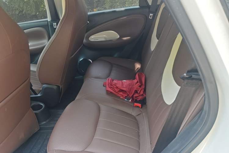 Used Wuling Bingo 2024 333 km Enjoyment Version Left Rear Seat