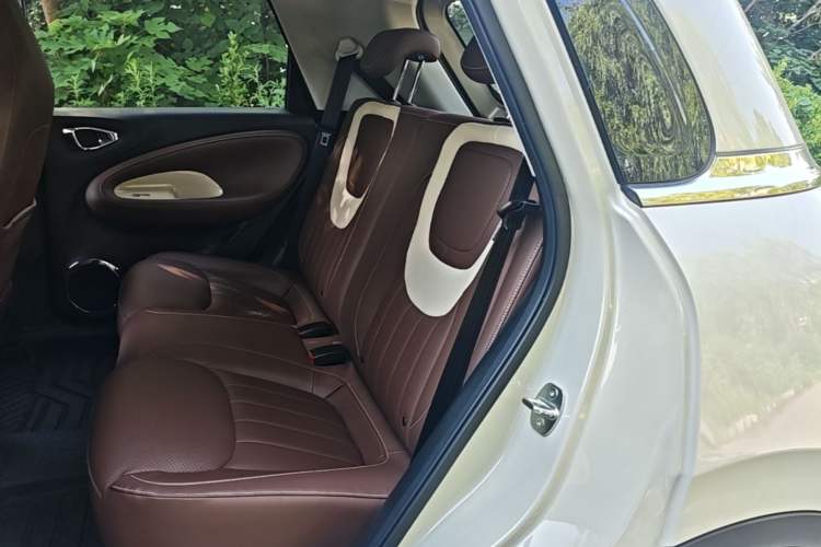 Used Wuling Bingo 2024 333 km Enjoyment Version Left Rear Seat