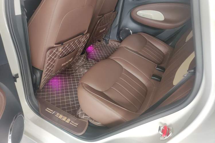 Used Wuling Bingo 2024 333 km Enjoyment Version Left Rear Seat