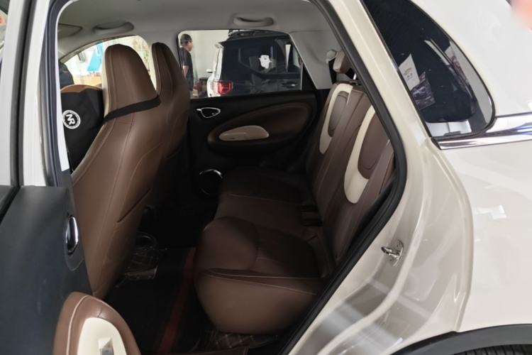 Used Wuling Bingo 2024 333 km Enjoyment Version Left Rear Seat
