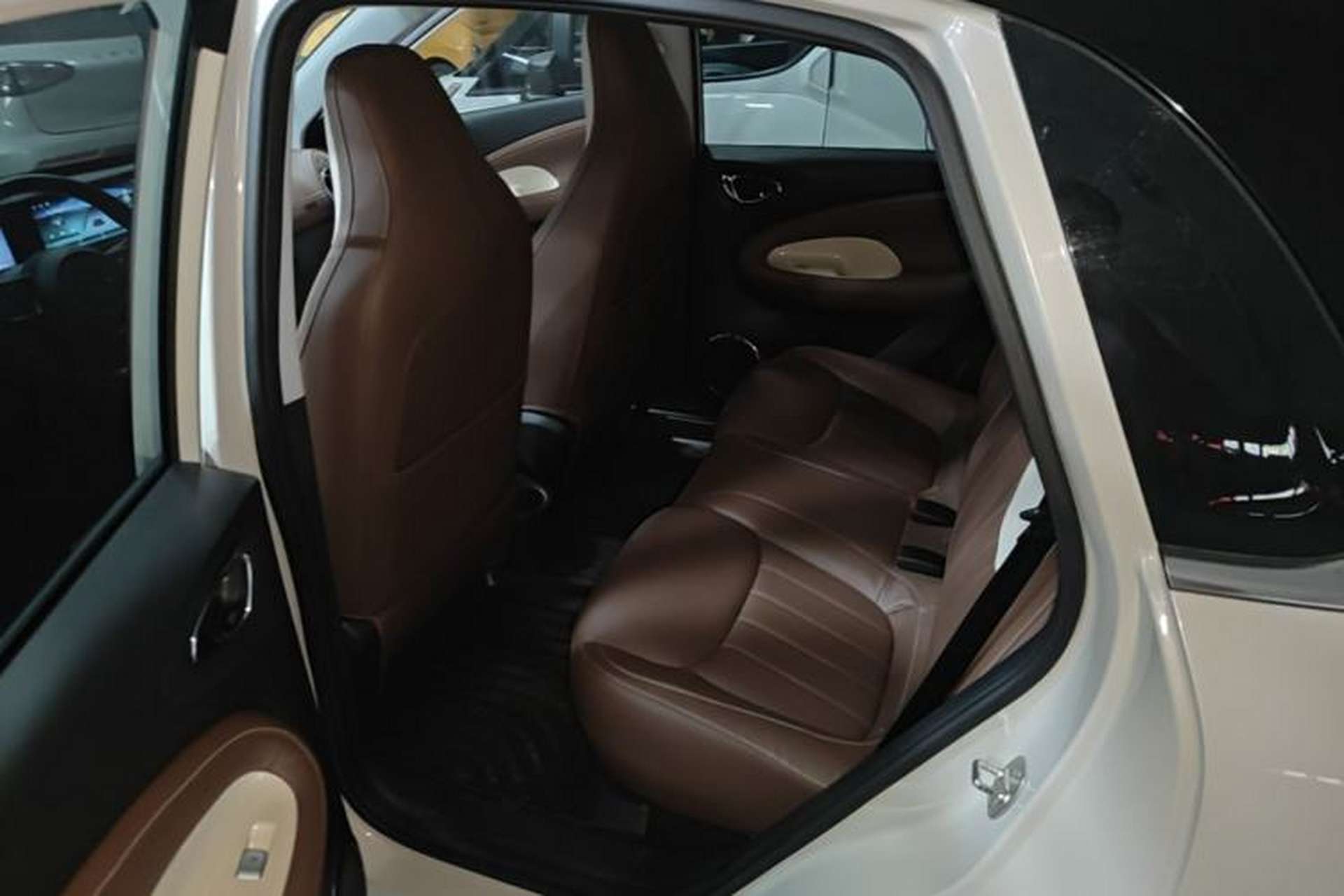 Used Wuling Bingo 2024 333 km Enjoyment Version Left Rear Seat