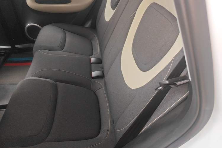 Used Wuling Bingo 2024 203km Light Edition Left Rear Seat