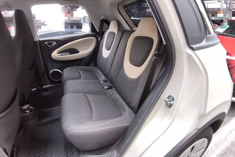 Used Wuling Bingo 2024 203km Light Edition Left Rear Seat