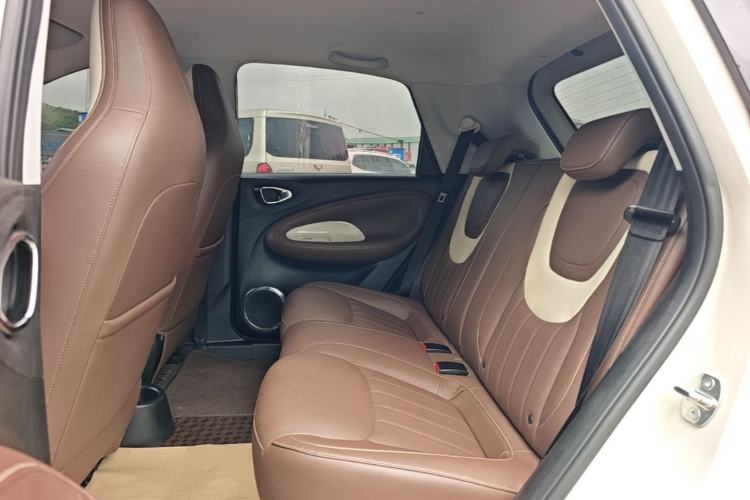 Used Wuling Bingo 2024 333 km Enjoyment Version Left Rear Seat