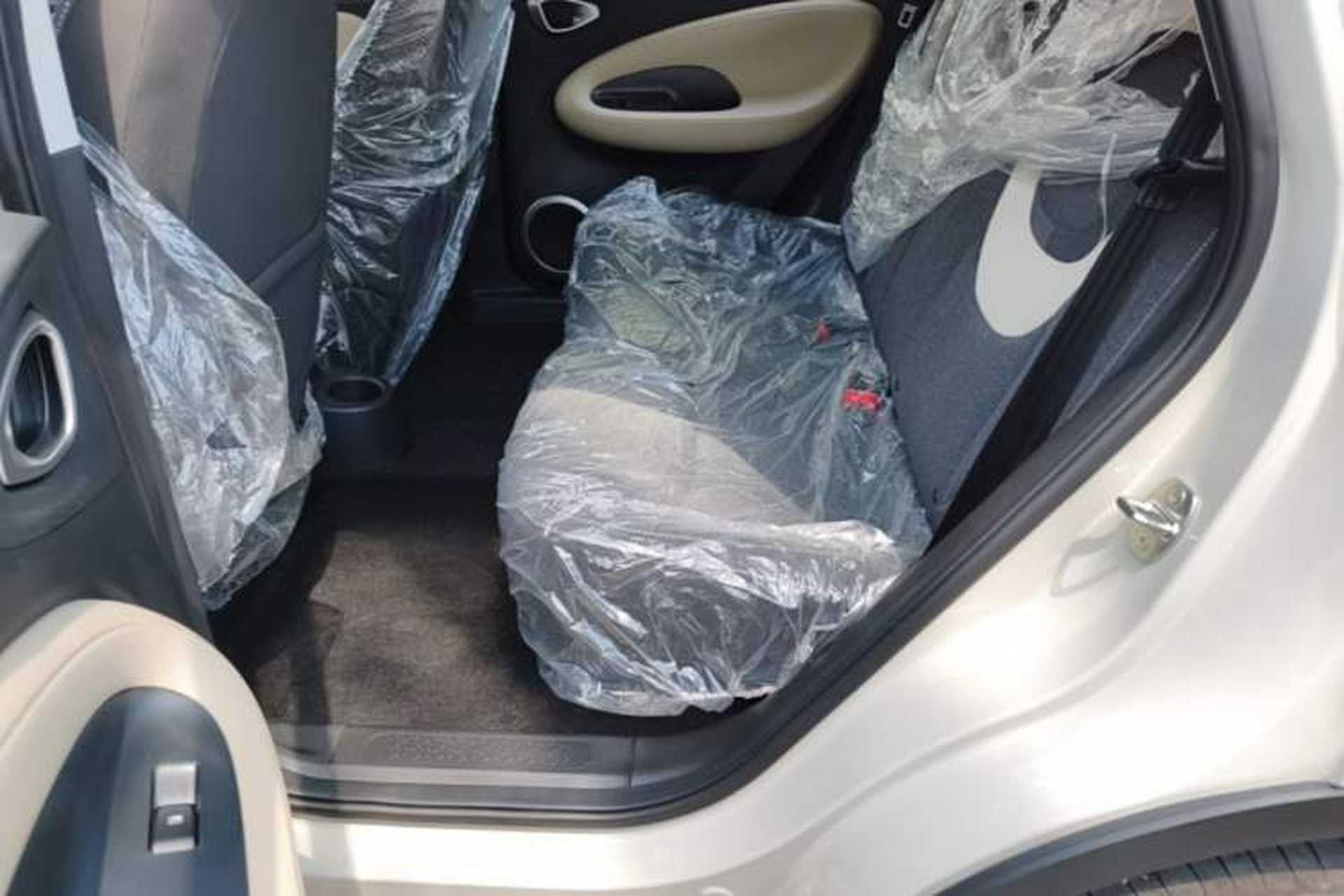 Used Wuling Bingo 2024 203km Light Edition Left Rear Seat