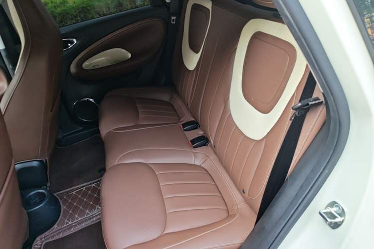 Used Wuling Bingo 2024 333 km Enjoyment Version Left Rear Seat