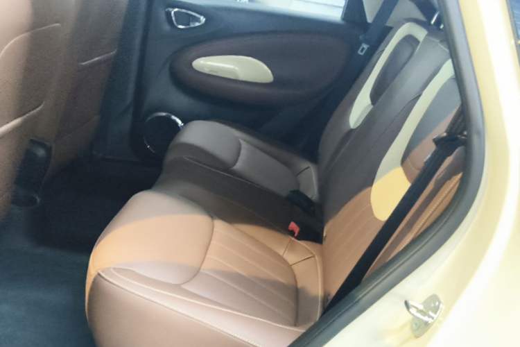 Used Wuling Bingo 2024 333 km Enjoyment Version Left Rear Seat
