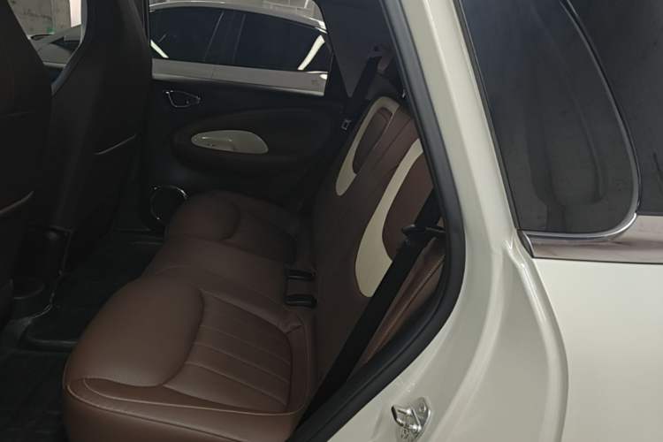 Used Wuling Bingo 2024 333 km Enjoyment Version Left Rear Seat