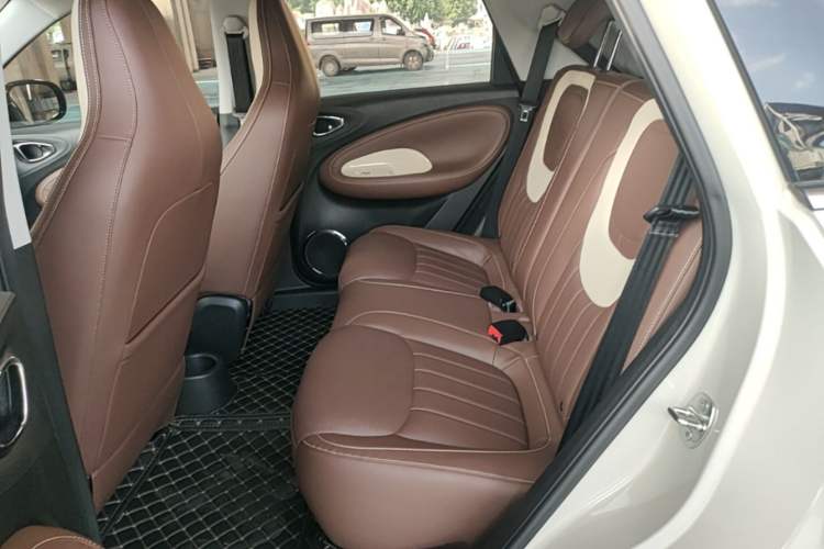 Used Wuling Bingo 2024 333 km Enjoyment Version Left Rear Seat