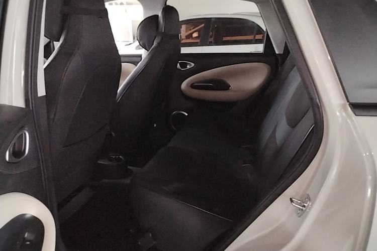 Used Wuling Bingo 2024 203km Light Edition Left Rear Seat