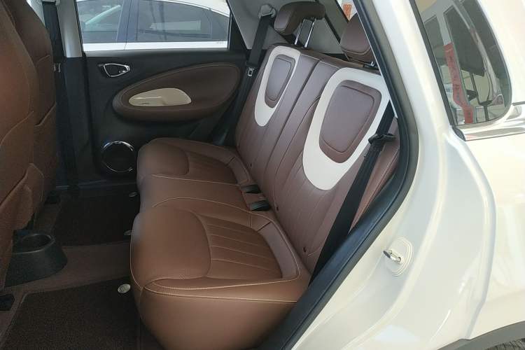 Used Wuling Bingo 2024 333 km Enjoyment Version Left Rear Seat